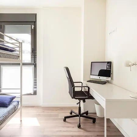 Contemporary 2br With Pool & Gym Appartement