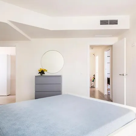 Contemporary 2br With Pool & Gym Appartement *