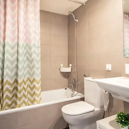Contemporary 2br With Pool & Gym Daire